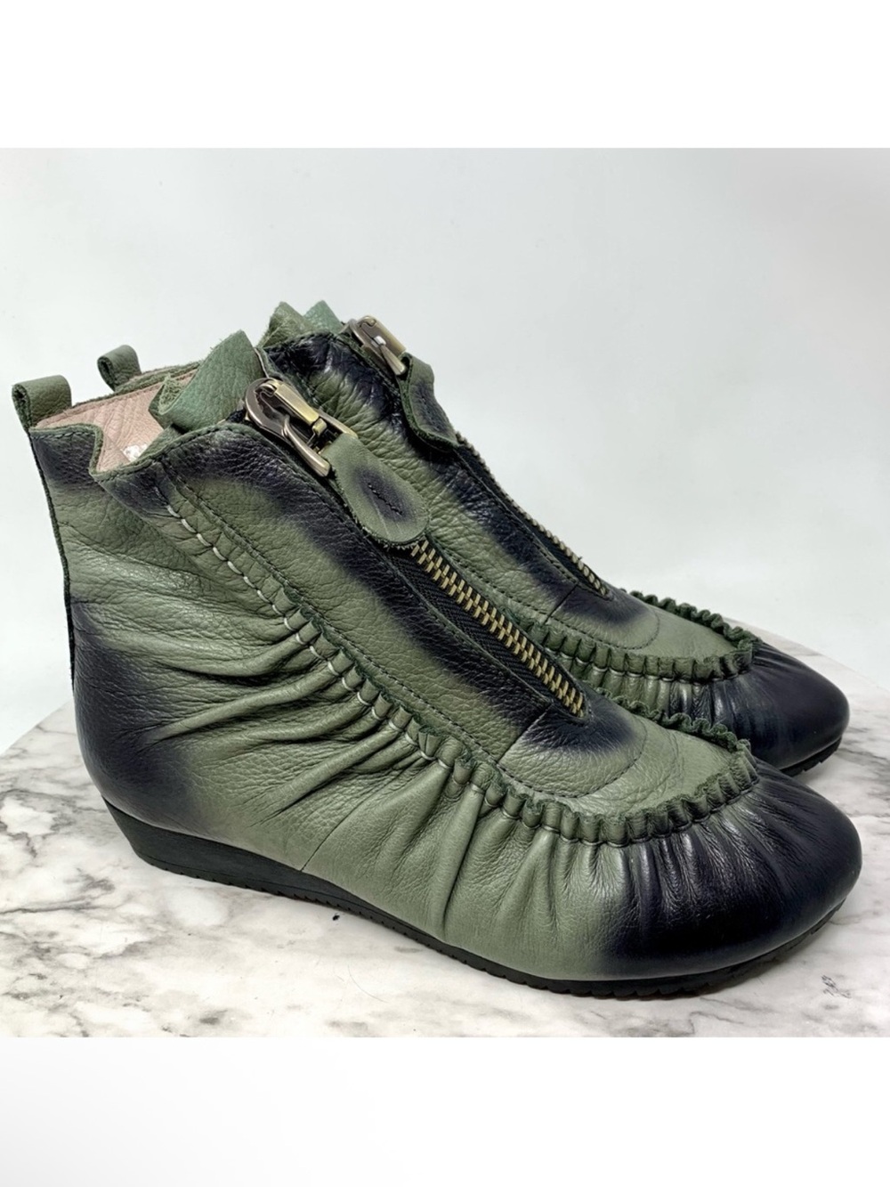 Baluntinuo Ruched Zip Green Soft Leather Booties 8 Fairy Artsy Quirky Earthy Alt